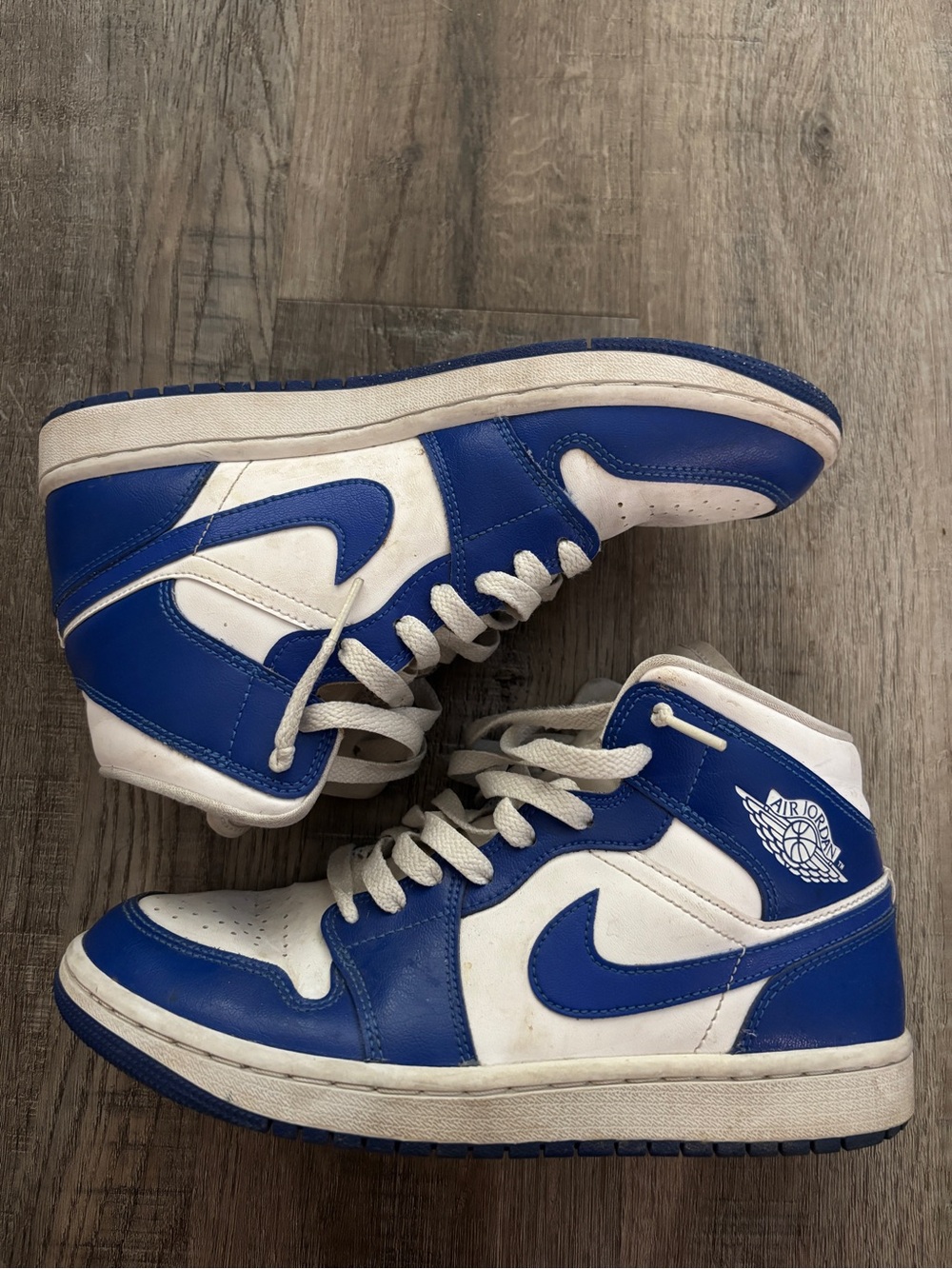 Nike Air Jordan 1 Mid White/Blue women’s Basketball Sneakers